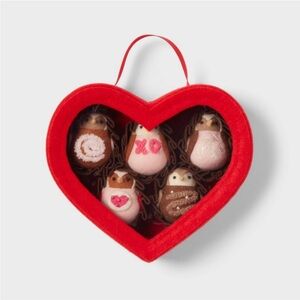SPRITZ NWT feathery friends chocolate box Valentine Day decorative object heart